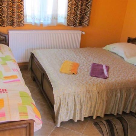 Horváth Apartmanház Orosháza Esterno foto