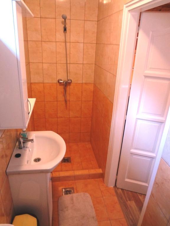 Horváth Apartmanház Orosháza Esterno foto